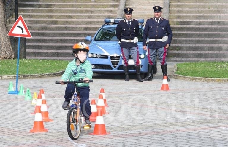 "Tutti in bicicletta con il Progetto Icaro" la campagna di sicurezza della Polizia Stradale